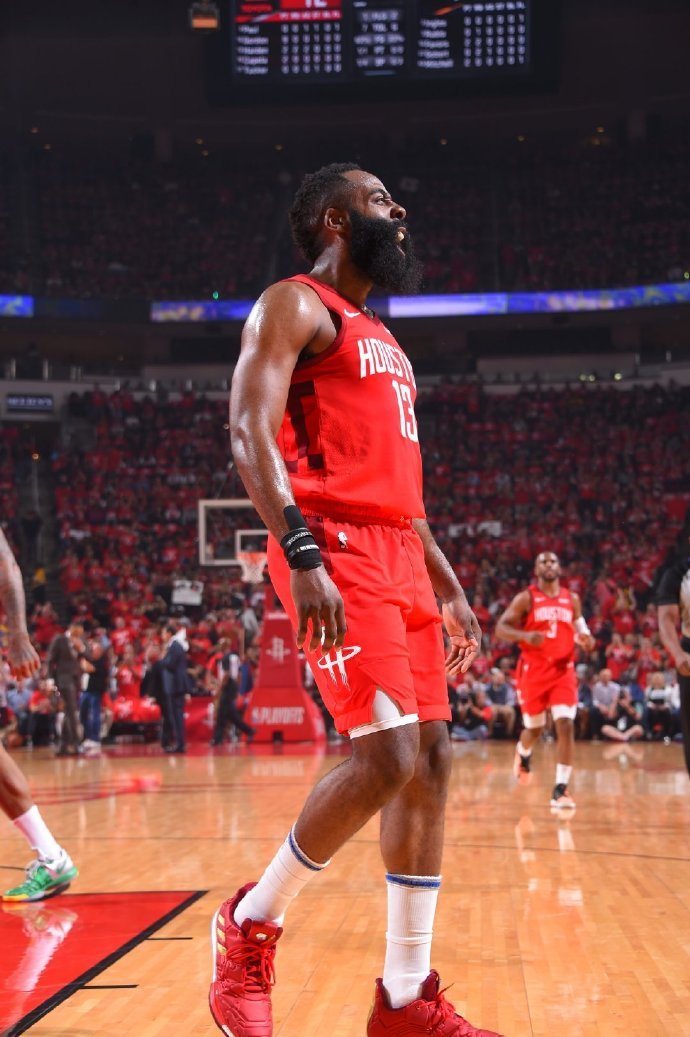 动需要至少 动需要至少